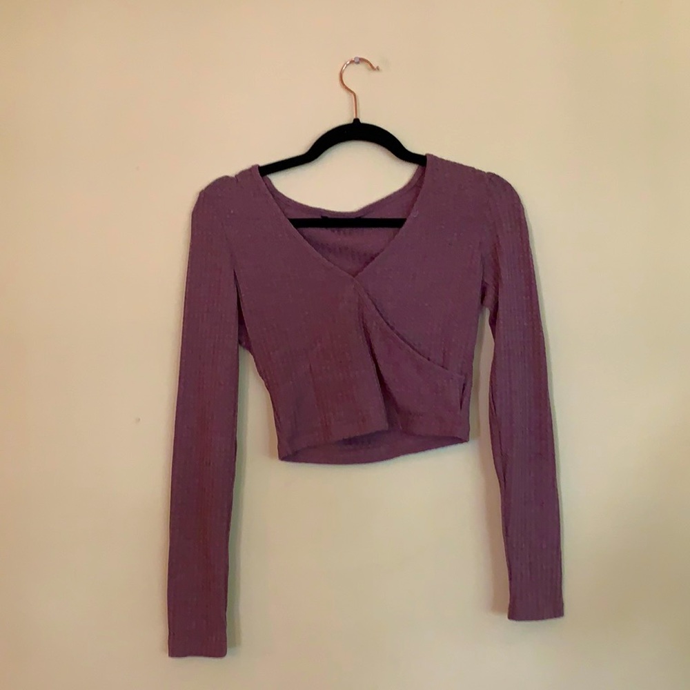 size xs cross cropped long sleeve!
